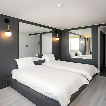 Pampas Hotel Jeju Exterior photo